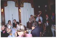 table_et_orchestre.jpg